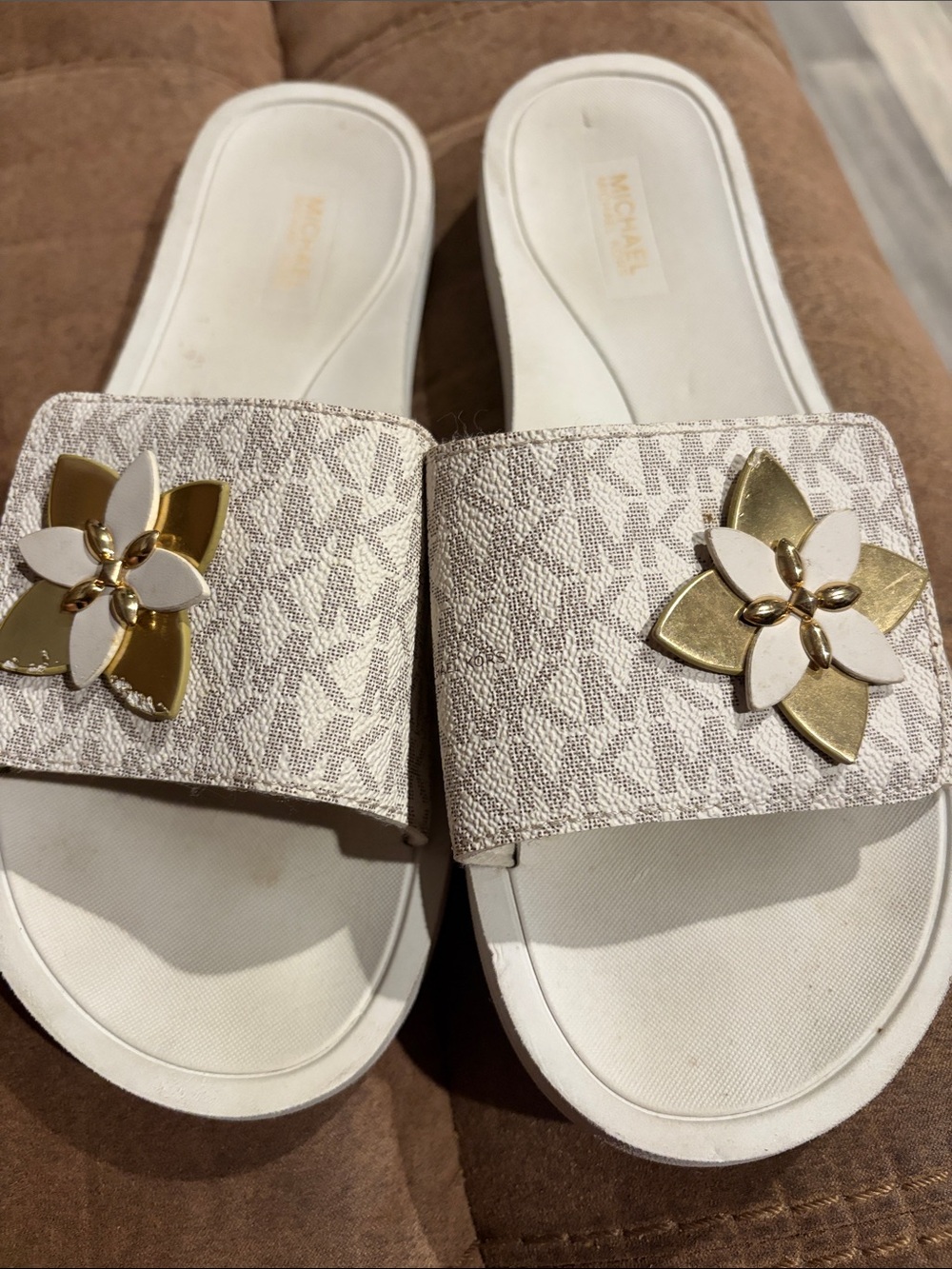 Michael Kors Ivory Logo Slide Sandals with Gold Floral Accent - Picture 2 of 7